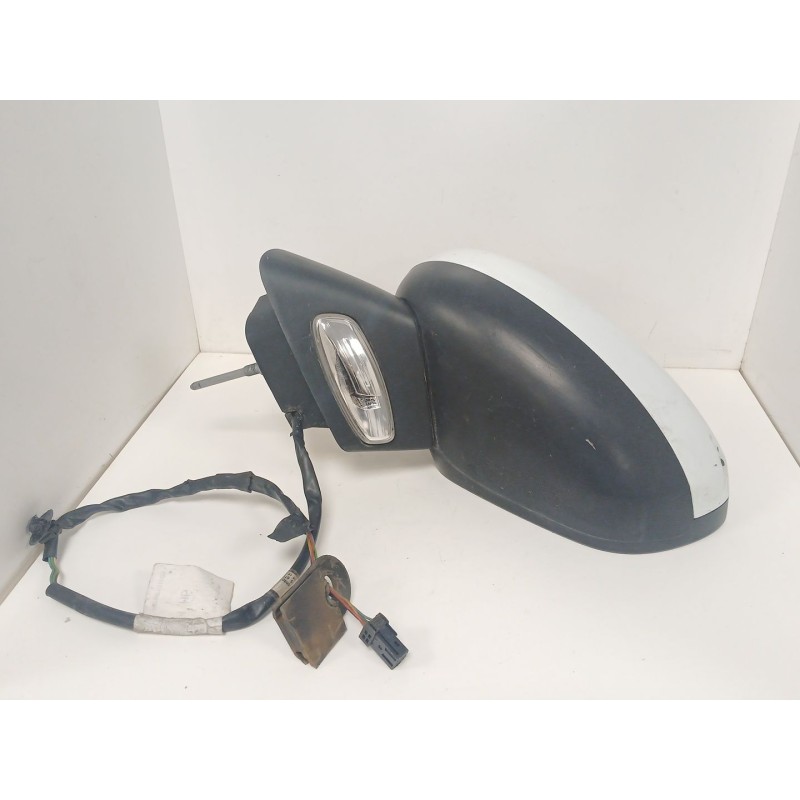 Recambio de retrovisor izquierdo para citroën c3 ii (sc_) 1.4 hdi 70 (sc8hzc, sc8hr0, sc8hp4) referencia OEM IAM   