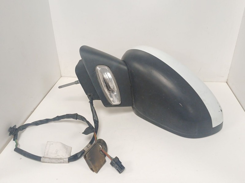 Recambio de retrovisor izquierdo para citroën c3 ii (sc_) 1.4 hdi 70 (sc8hzc, sc8hr0, sc8hp4) referencia OEM IAM   