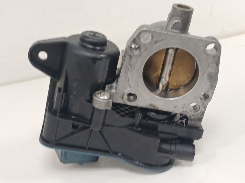 Recambio de caja mariposa para peugeot 208 i (ca_, cc_) 1.2 vti 82 referencia OEM IAM 9673522360  
