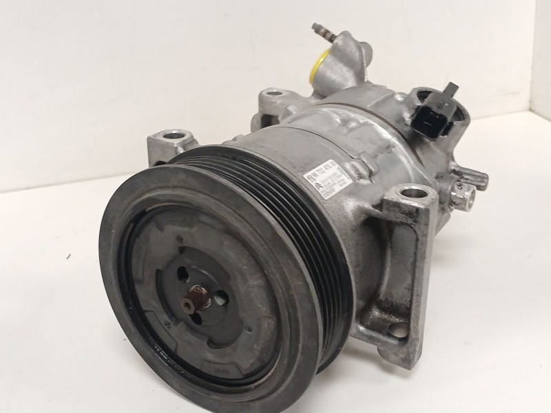 Recambio de compresor aire acondicionado para peugeot 208 i (ca_, cc_) 1.2 vti 82 referencia OEM IAM   