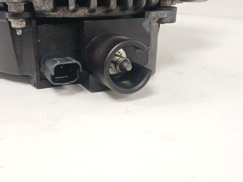 Recambio de alternador para peugeot 208 i (ca_, cc_) 1.2 vti 82 referencia OEM IAM 9688237380  