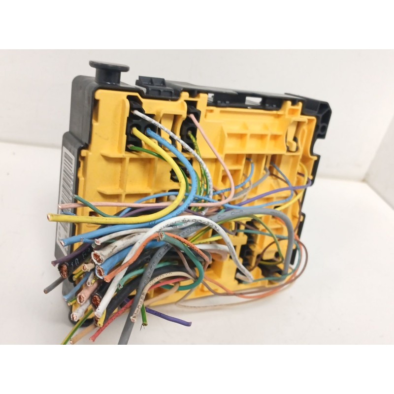 Recambio de caja reles / fusibles para peugeot 208 i (ca_, cc_) 1.2 vti 82 referencia OEM IAM 9804848480  