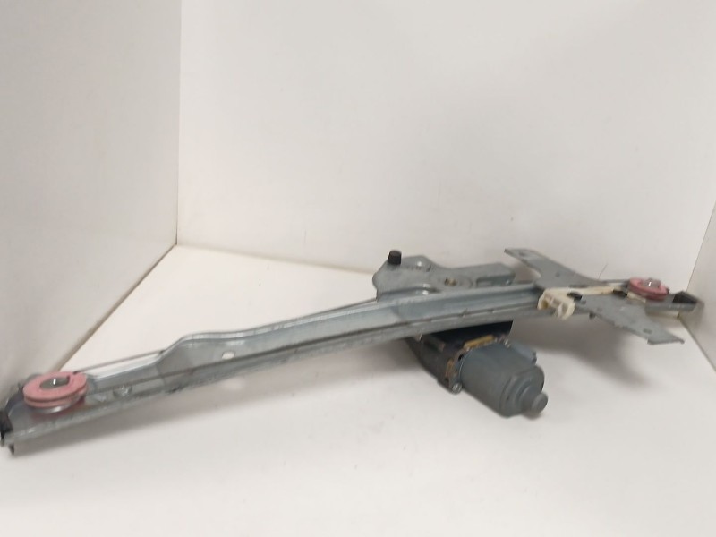 Recambio de elevalunas delantero derecho para peugeot 208 i (ca_, cc_) 1.2 vti 82 referencia OEM IAM 9674254380  