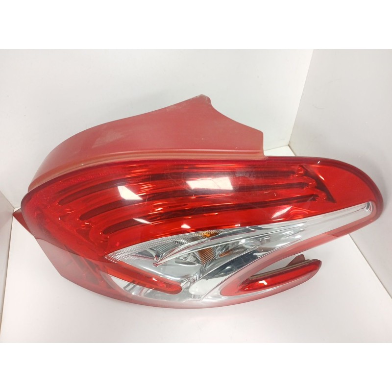 Recambio de piloto trasero derecho para peugeot 208 i (ca_, cc_) 1.2 vti 82 referencia OEM IAM 9672628380  