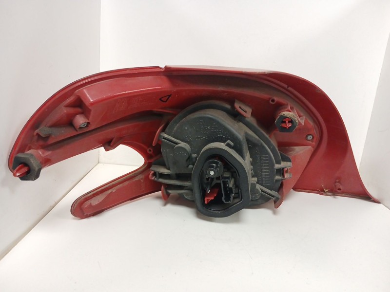 Recambio de piloto trasero derecho para peugeot 208 i (ca_, cc_) 1.2 vti 82 referencia OEM IAM 9672628380  