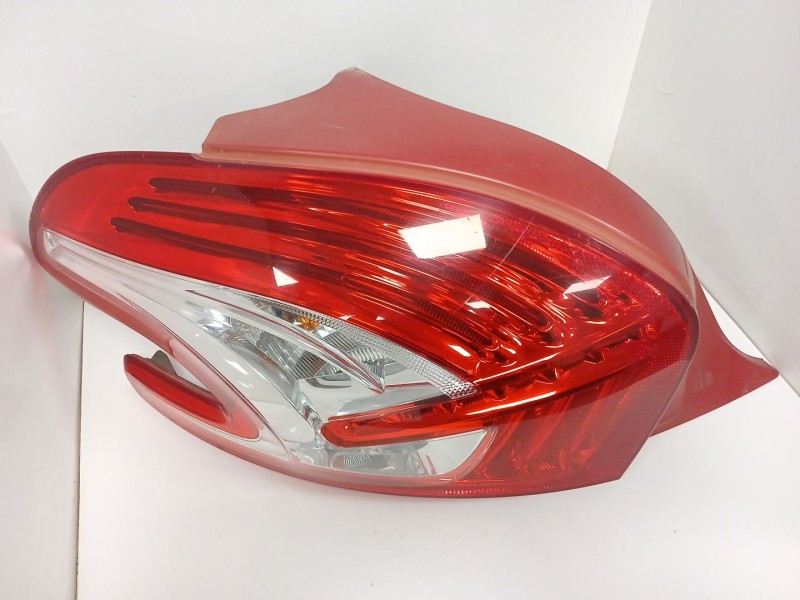 Recambio de piloto trasero izquierdo para peugeot 208 i (ca_, cc_) 1.2 vti 82 referencia OEM IAM 9672628280  