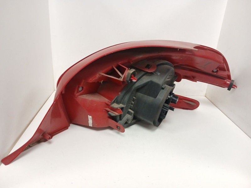 Recambio de piloto trasero izquierdo para peugeot 208 i (ca_, cc_) 1.2 vti 82 referencia OEM IAM 9672628280  
