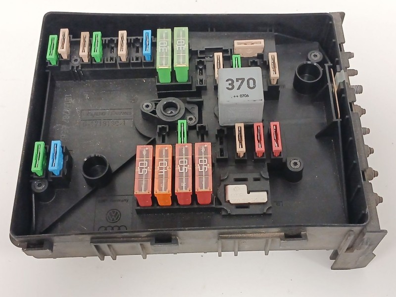 Recambio de caja reles / fusibles para seat leon (1p1) 1.9 tdi referencia OEM IAM 1K0937125A  