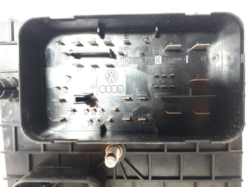 Recambio de caja reles / fusibles para seat altea (5p1) arena referencia OEM IAM 1K0937124K  