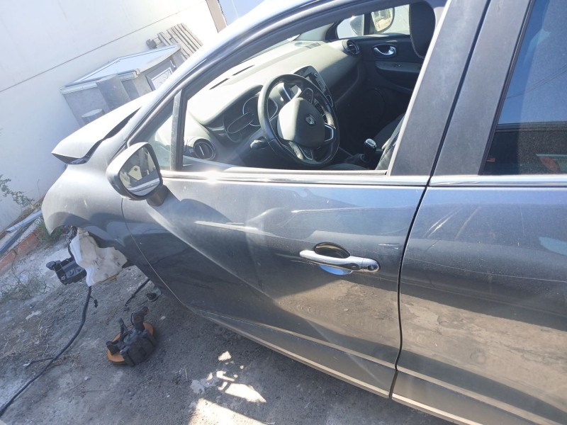 Recambio de puerta delantera izquierda para renault clio iv (bh_) 0.9 tce 90 referencia OEM IAM   