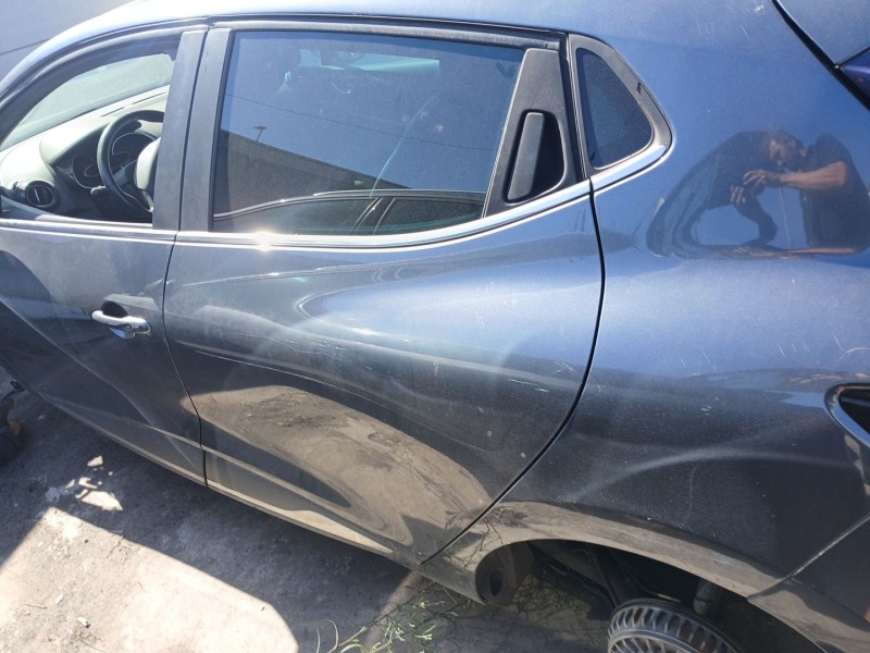 Recambio de puerta trasera izquierda para renault clio iv (bh_) 0.9 tce 90 referencia OEM IAM   