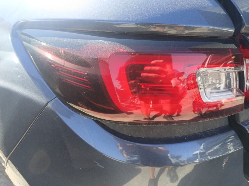 Recambio de piloto trasero izquierdo para renault clio iv (bh_) 0.9 tce 90 referencia OEM IAM   