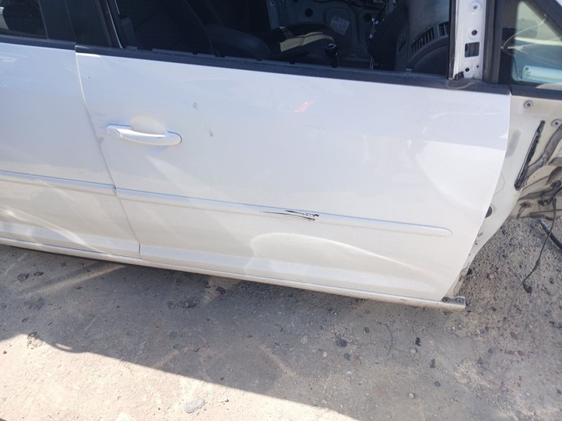 Recambio de puerta delantera derecha para volkswagen touran (1t1, 1t2) 1.9 tdi referencia OEM IAM   