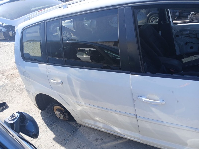 Recambio de puerta trasera derecha para volkswagen touran (1t1, 1t2) 1.9 tdi referencia OEM IAM   
