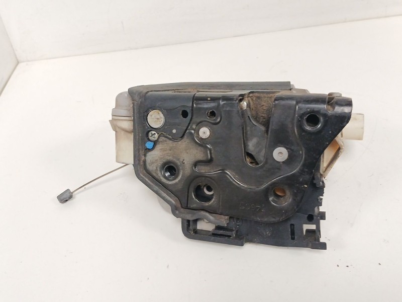 Recambio de cerradura puerta delantera izquierda para seat leon (1p1) 1.9 tdi referencia OEM IAM   