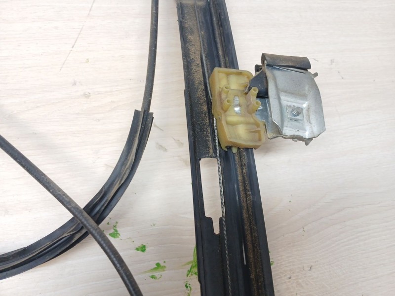 Recambio de elevalunas delantero izquierdo para seat leon (1p1) 1.9 tdi referencia OEM IAM 1K0959793M 1P0837401E 