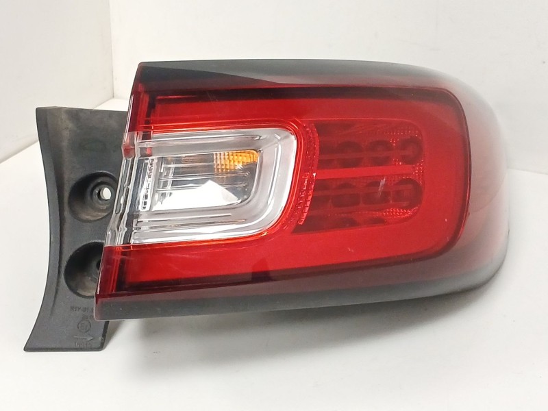 Recambio de piloto trasero derecho para renault clio iv (bh_) 0.9 tce 90 referencia OEM IAM 265504307R  