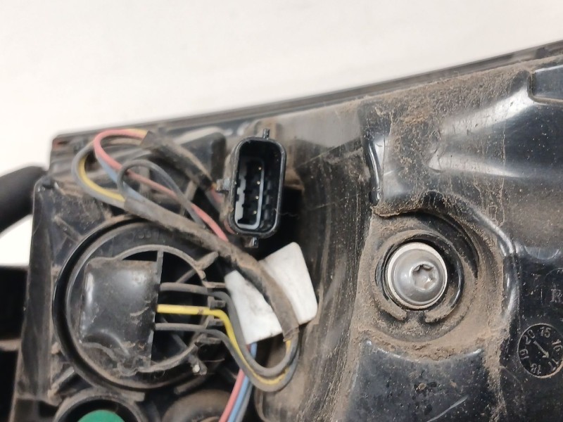Recambio de piloto trasero izquierdo para renault clio iv (bh_) 0.9 tce 90 referencia OEM IAM   
