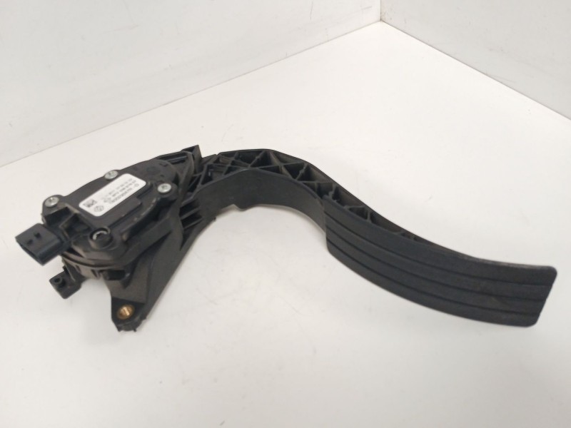 Recambio de pedal acelerador para renault clio iv (bh_) 0.9 tce 90 referencia OEM IAM   