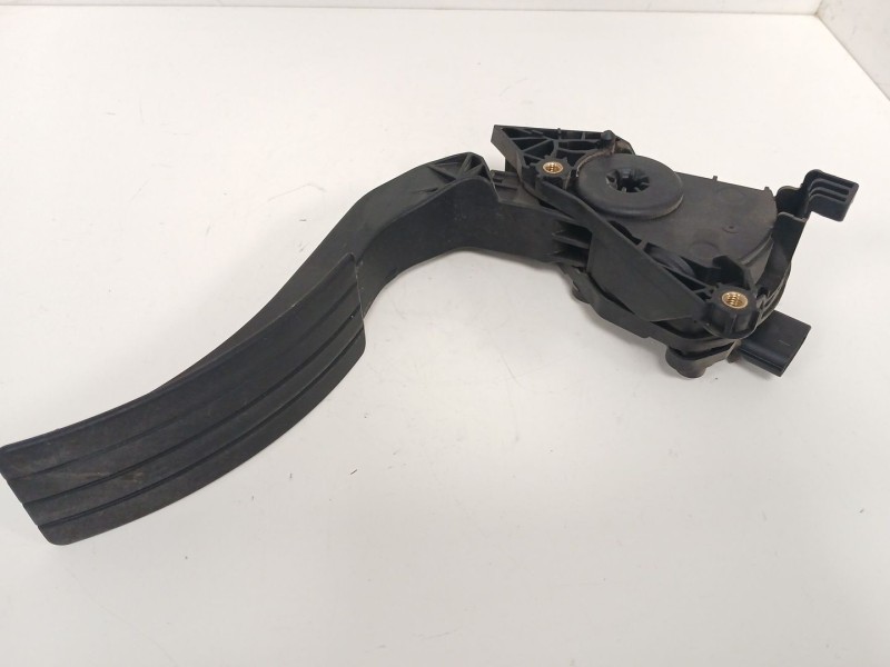 Recambio de pedal acelerador para renault clio iv (bh_) 0.9 tce 90 referencia OEM IAM   