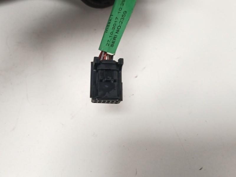 Recambio de retrovisor izquierdo para renault clio iv (bh_) 0.9 tce 90 referencia OEM IAM   