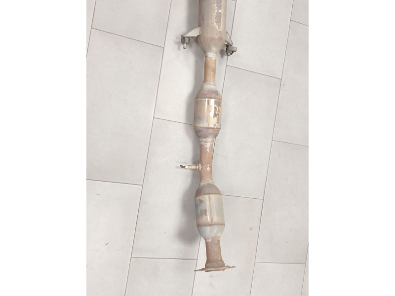 Recambio de tubo escape central para toyota prius liftback (_w2_) 1.5 hybrid (nhw20_) referencia OEM IAM 103R0013068 44622 