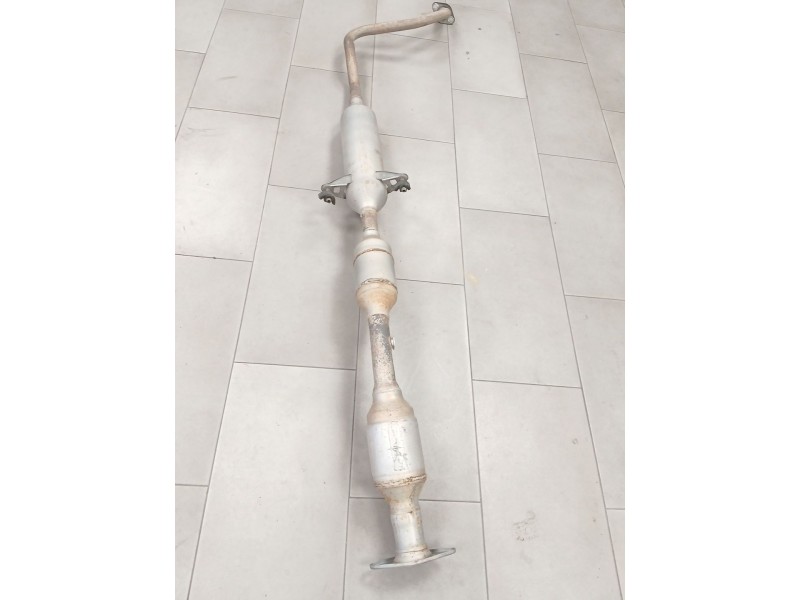 Recambio de tubo escape central para toyota prius liftback (_w2_) 1.5 hybrid (nhw20_) referencia OEM IAM   