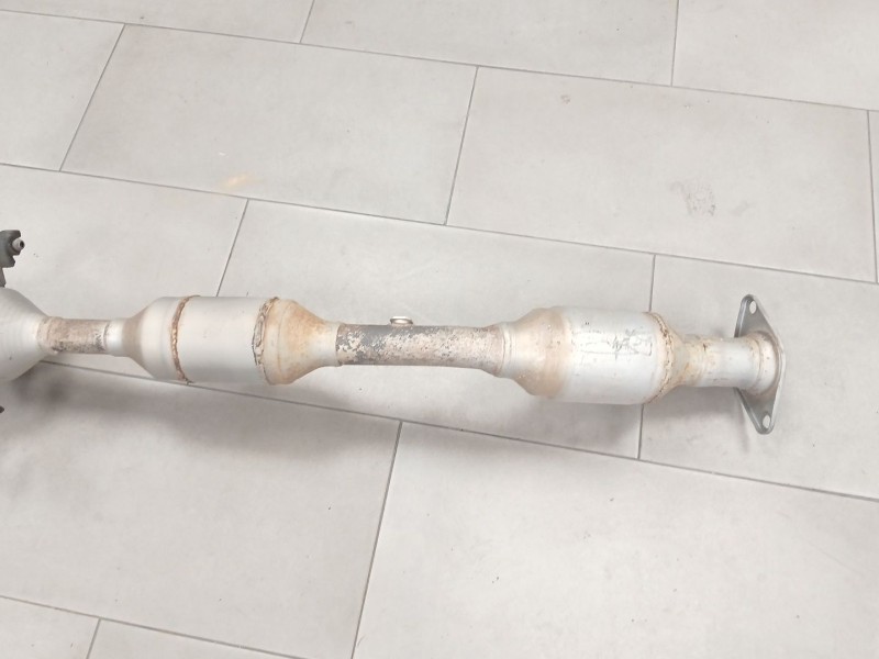 Recambio de tubo escape central para toyota prius liftback (_w2_) 1.5 hybrid (nhw20_) referencia OEM IAM   