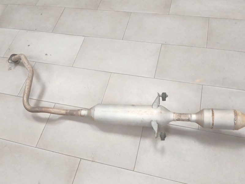 Recambio de tubo escape central para toyota prius liftback (_w2_) 1.5 hybrid (nhw20_) referencia OEM IAM   