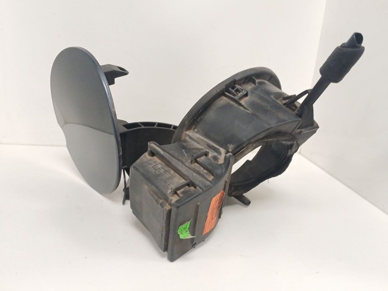 Recambio de tapa exterior combustible para renault clio iv (bh_) 0.9 tce 90 referencia OEM IAM   