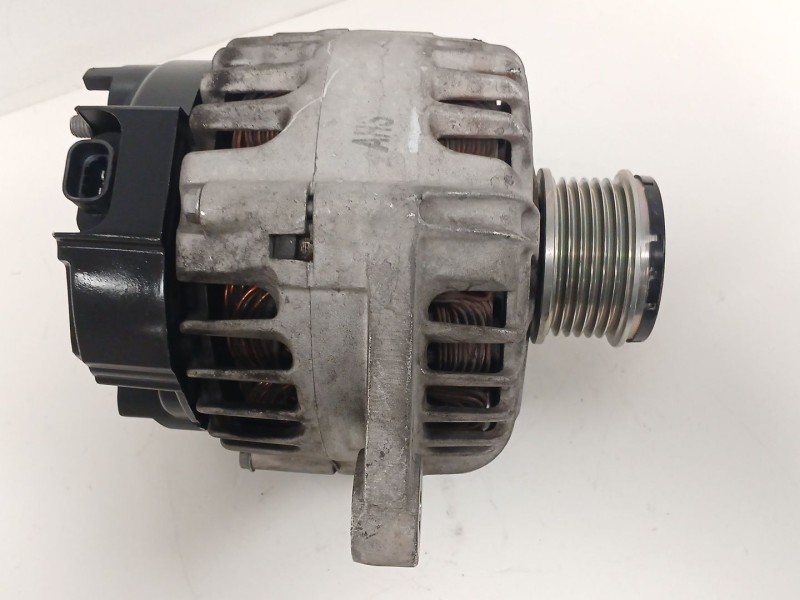 Recambio de alternador para opel insignia a (g09) 2.0 cdti (68) referencia OEM IAM 13588306 2620359A 