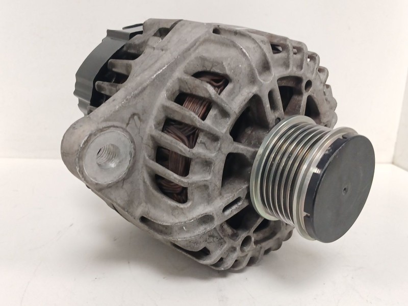Recambio de alternador para opel insignia a (g09) 2.0 cdti (68) referencia OEM IAM 13588306 2620359A 