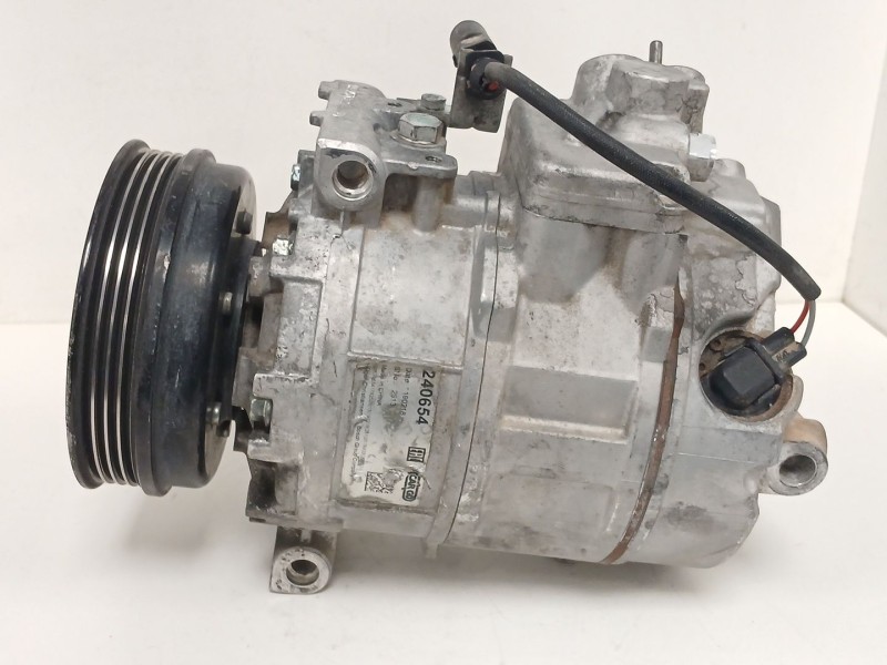 Recambio de compresor aire acondicionado para audi a4 b6 avant (8e5) 1.9 tdi referencia OEM IAM 240654  