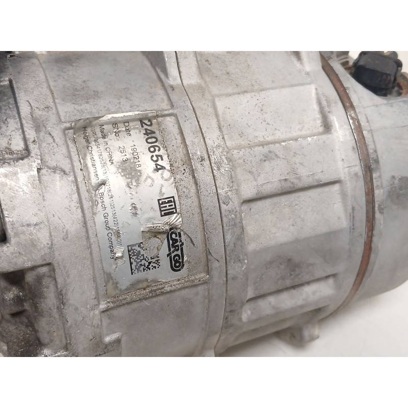 Recambio de compresor aire acondicionado para audi a4 b6 avant (8e5) 1.9 tdi referencia OEM IAM 240654  