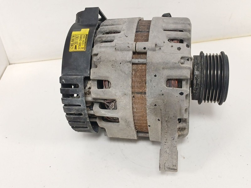 Recambio de alternador para kia sportage iii (sl) 1.7 crdi referencia OEM IAM 2611067 373002A850 