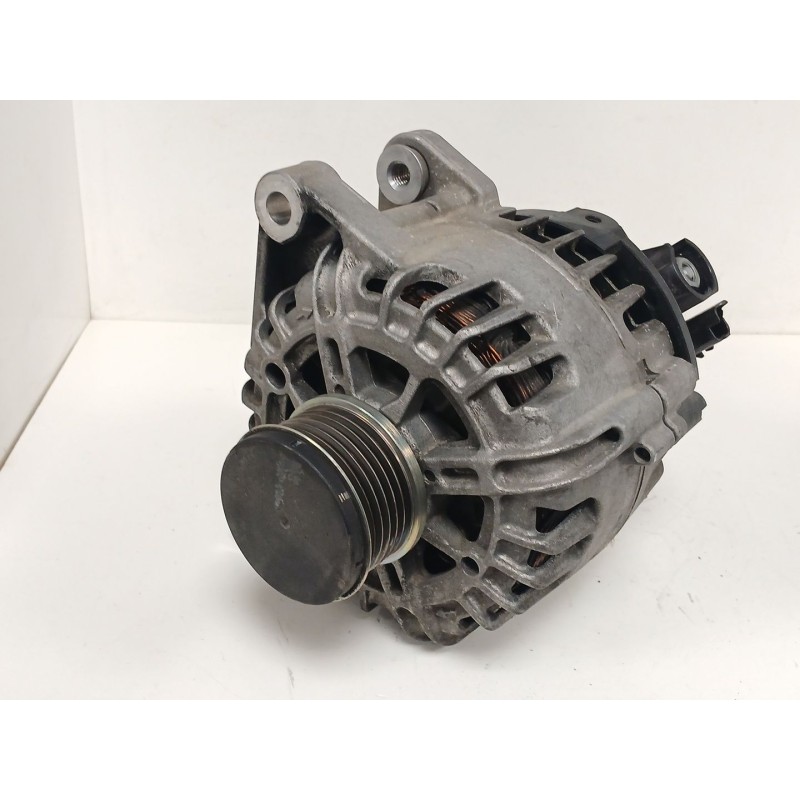 Recambio de alternador para citroën c4 cactus 1.2 thp 110 referencia OEM IAM 9818677980  
