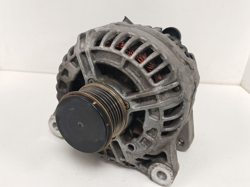 Recambio de alternador para peugeot 307 (3a/c) 1.6 hdi 110 referencia OEM IAM 9646321880 CL15 0124525035