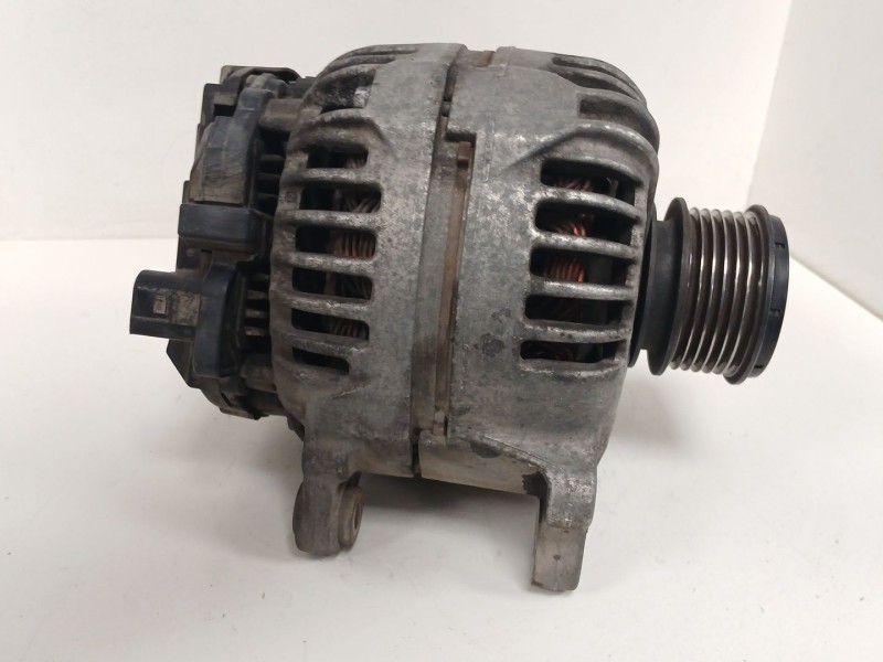 Recambio de alternador para volkswagen touran (1t1, 1t2) 1.9 tdi referencia OEM IAM 06F903023F 0124525091 