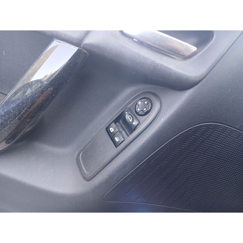 Recambio de mando elevalunas delantero izquierdo para citroën c3 ii (sc_) 1.2 thp 110 referencia OEM IAM   