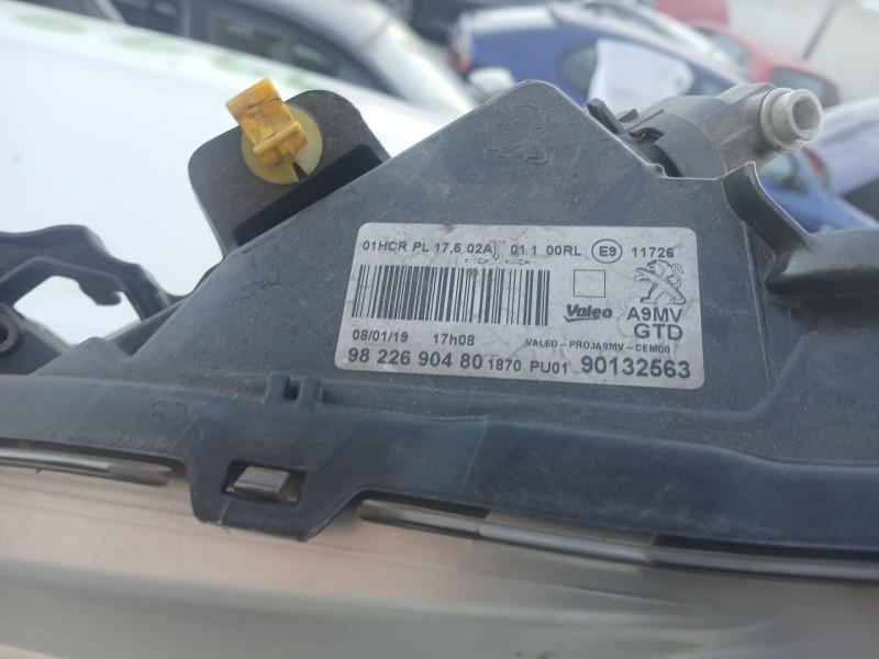 Recambio de faro derecho para peugeot 208 i (ca_, cc_) 1.5 bluehdi 100 referencia OEM IAM 9822690480  