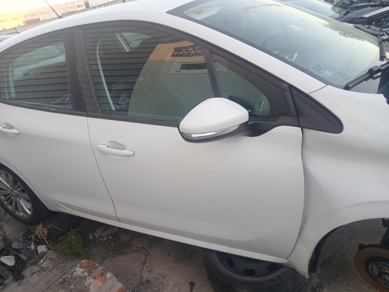Recambio de puerta delantera derecha para peugeot 208 i (ca_, cc_) 1.5 bluehdi 100 referencia OEM IAM   