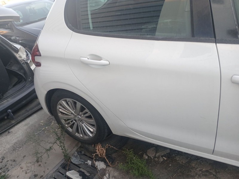 Recambio de puerta trasera derecha para peugeot 208 i (ca_, cc_) 1.5 bluehdi 100 referencia OEM IAM   