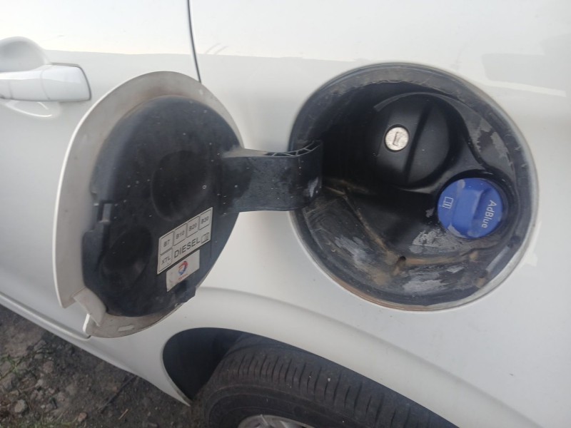 Recambio de tapa exterior combustible para peugeot 208 i (ca_, cc_) 1.5 bluehdi 100 referencia OEM IAM   