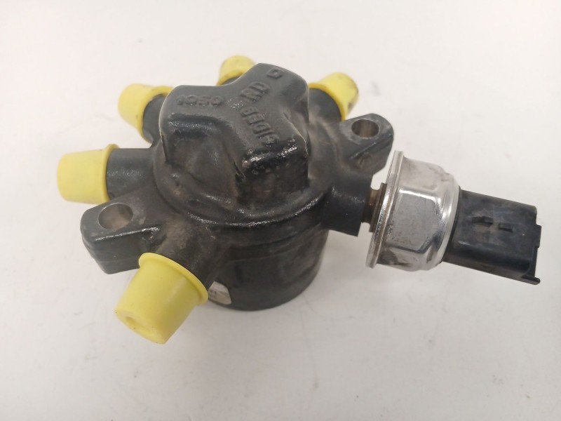 Recambio de rampa inyectora para ford transit connect (p65_, p70_, p80_) 1.8 di referencia OEM IAM DB 4M509028 