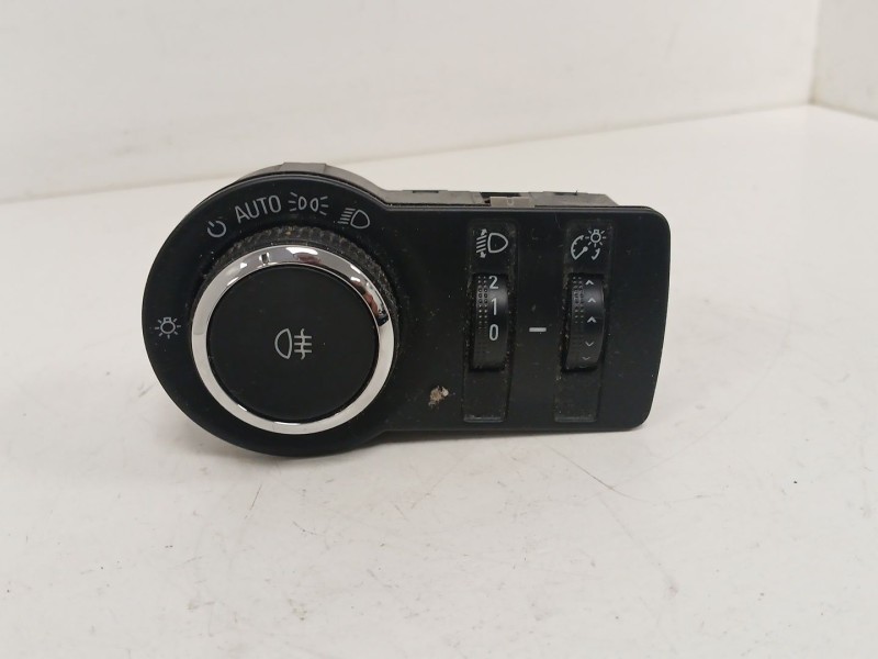 Recambio de mando luces para opel insignia a (g09) 2.0 cdti (68) referencia OEM IAM 23197915  