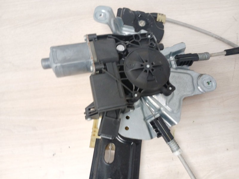 Recambio de elevalunas delantero derecho para opel insignia a (g09) 2.0 cdti (68) referencia OEM IAM   