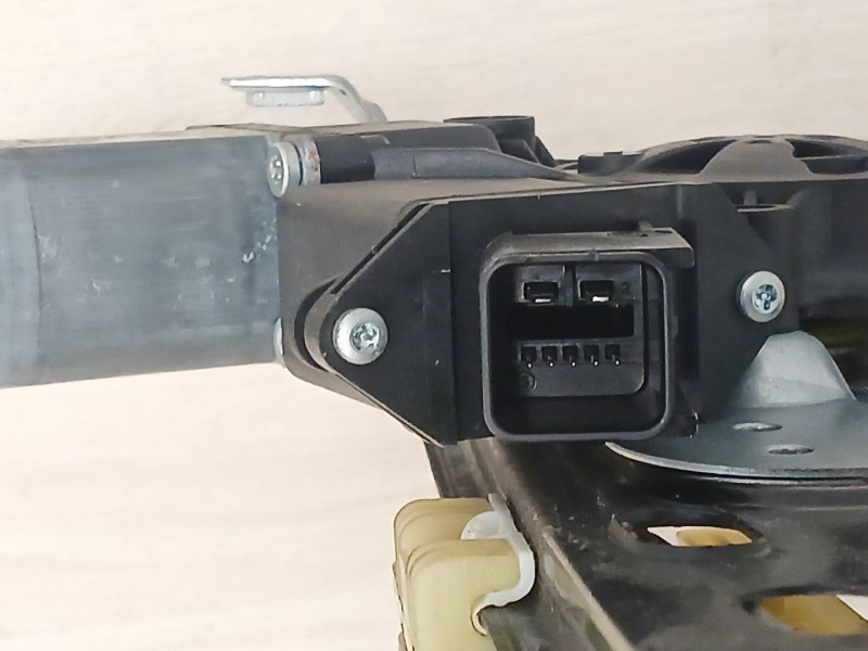 Recambio de elevalunas delantero derecho para opel insignia a (g09) 2.0 cdti (68) referencia OEM IAM   