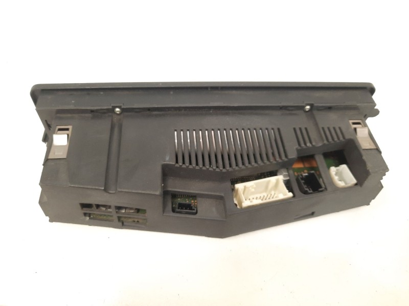 Recambio de mando climatizador para bmw serie 3 berlina (e46) 2.5 24v cat referencia OEM IAM 64118382446 5HB00773804 