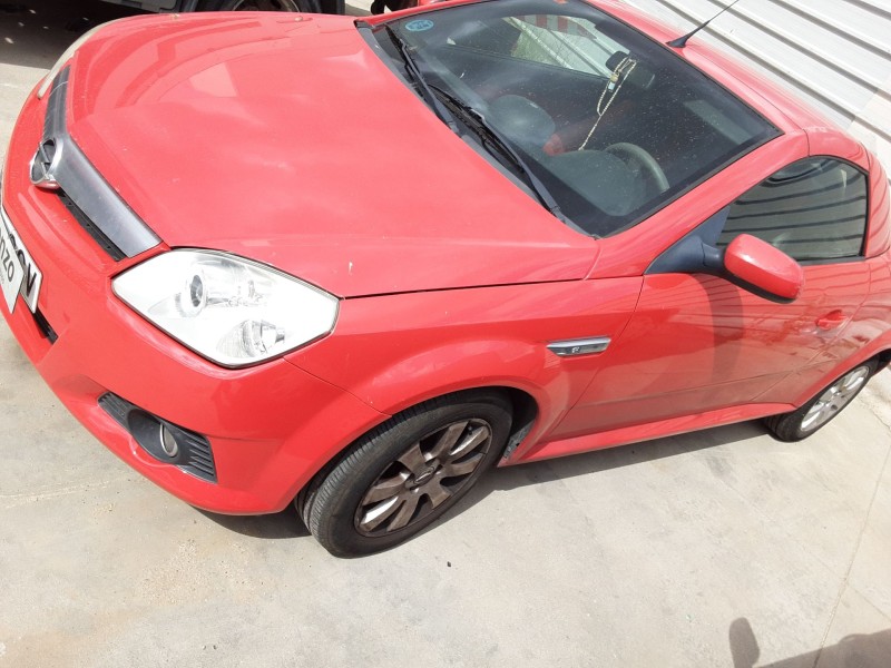 opel tigra twintop (x04) del año 2008