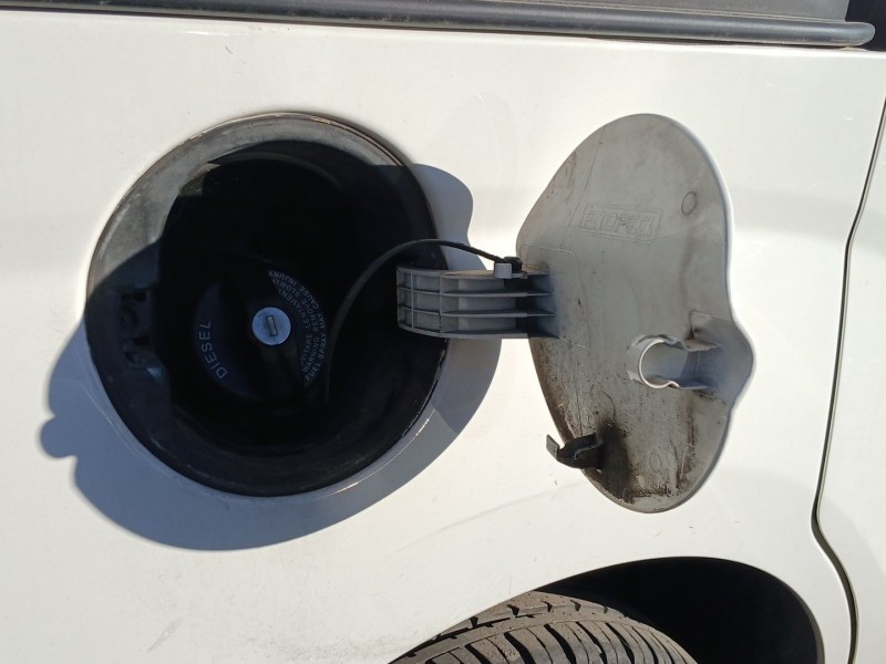 Recambio de tapa exterior combustible para peugeot bipper (aa_) 1.3 hdi 80 / bluehdi 80 referencia OEM IAM   